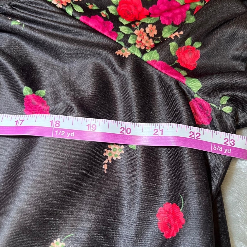 Anthony Richards Womens Size 1X Nightgown Black Red Floral MuuMuu House Gown - Picture 8 of 14